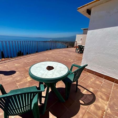 Camere Il Leone Taormina Luaran gambar